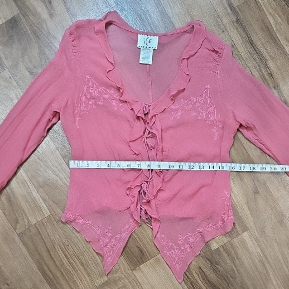 VINTAGE SALMON PINK SHEER RUFFLE 90s / Y2K LONG SLEEVE FRONT TIE SILK BLOUSE - Picture 12 of 16